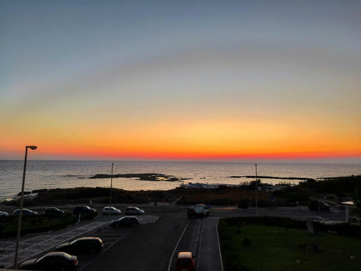 Bilocale Punta Rosa - Fronte Spiaggia Otranto Exterior foto