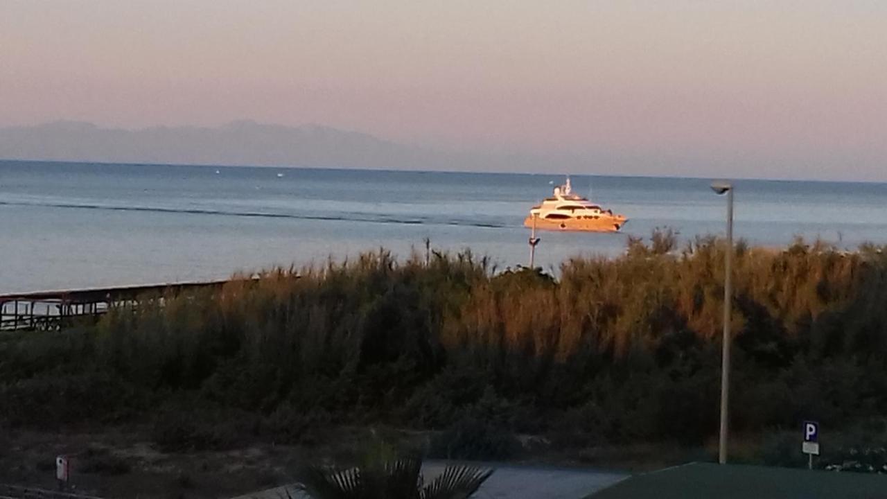 Bilocale Punta Rosa - Fronte Spiaggia Otranto Exterior foto